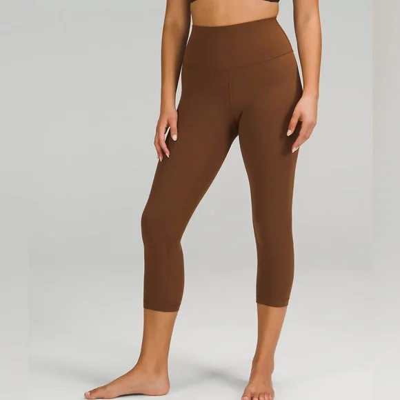 NWT Lululemon Align crop 21” size 6 - Picture 1 of 5